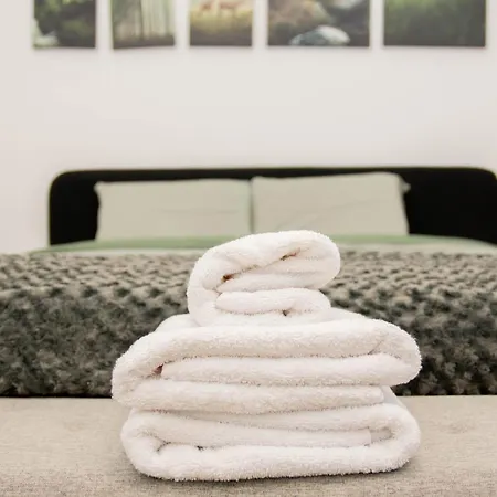 Apparemment Hyper Centre